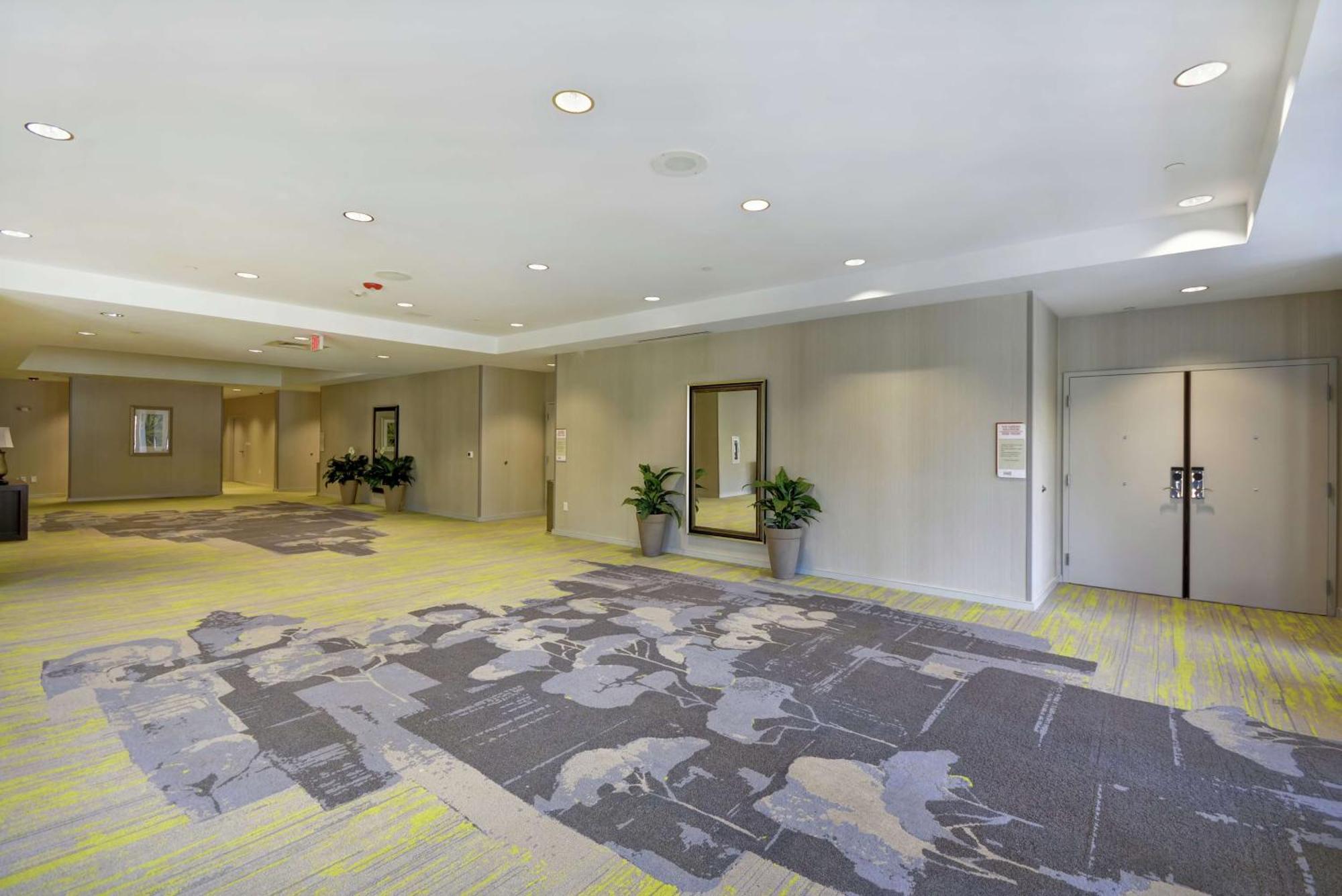 Hilton Garden Inn Гастония Экстерьер фото